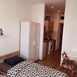 Sleep And Go Apartment - Free Parking