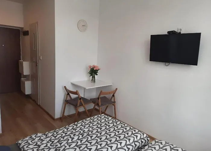 Sleep And Go Apartment - Free Parking